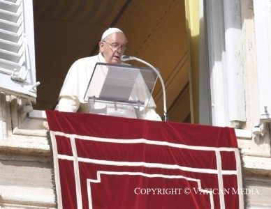 O Papa: a duplicidade do coração põe em risco a autenticidade do nosso testemunho