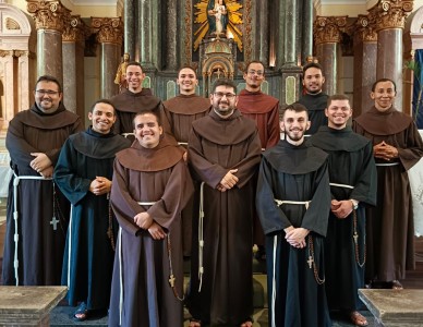 Oito Postulantes são admitidos ao Noviciado Comum