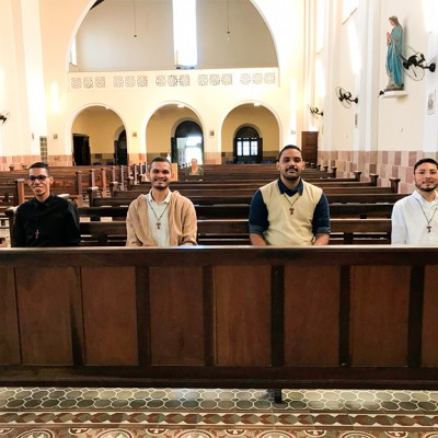 Quatro jovens são admitidos ao postulantado franciscano